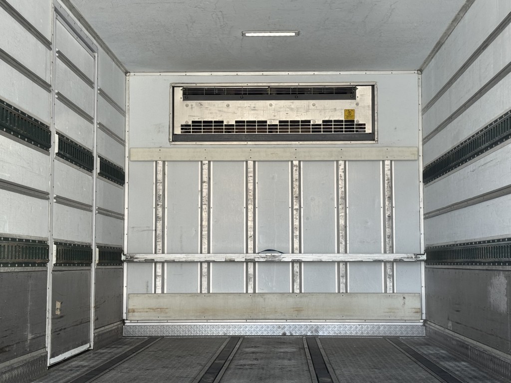 ワイドエアサス東プレ低温サイドドア車検付|中古トラックの販売・買取・査定のアイナビ