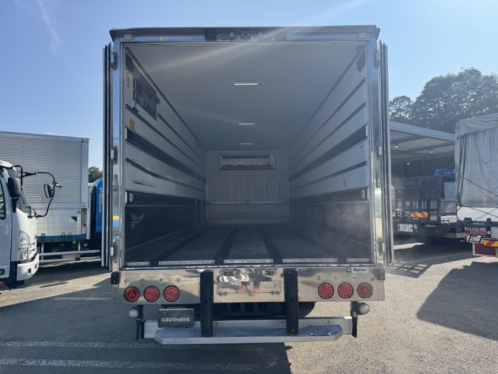 ワイドエアサス東プレ低温サイドドア車検付|中古トラックの販売・買取・査定のアイナビ