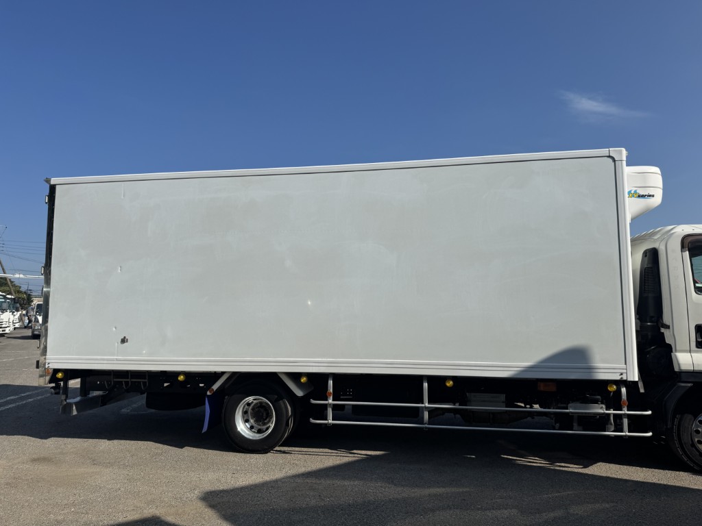 ワイドエアサス東プレ低温サイドドア車検付|中古トラックの販売・買取・査定のアイナビ