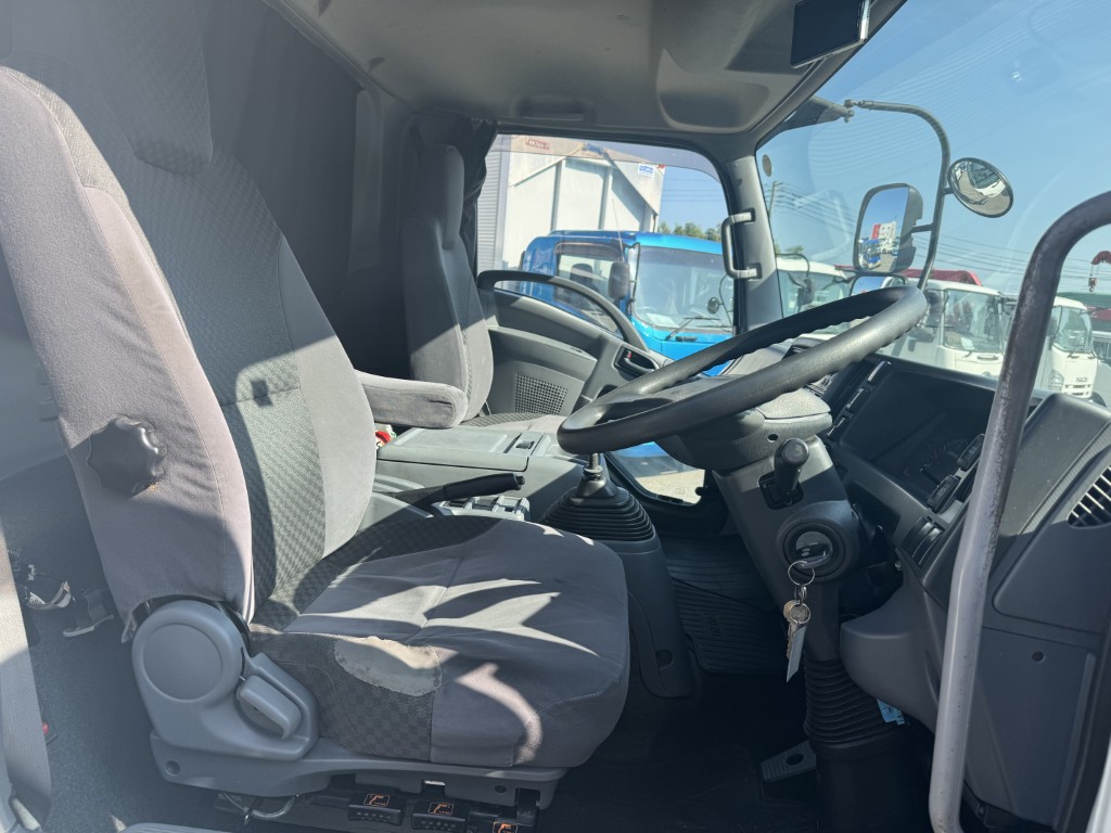 ワイドエアサス東プレ低温サイドドア車検付|中古トラックの販売・買取・査定のアイナビ