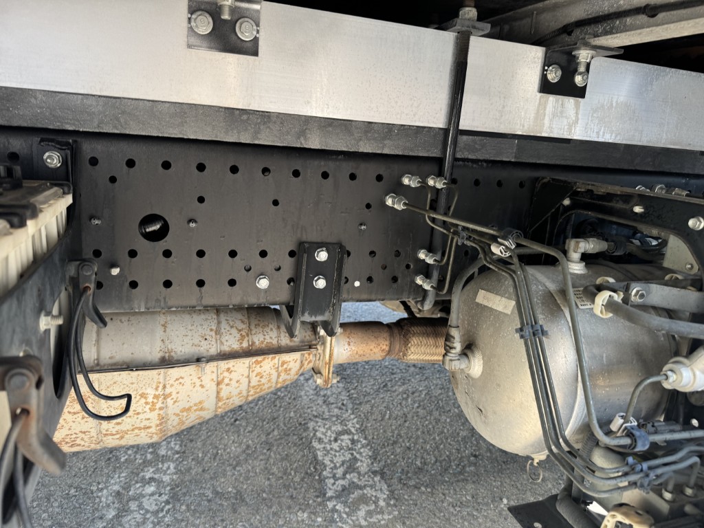 ワイドエアサス東プレ低温サイドドア車検付|中古トラックの販売・買取・査定のアイナビ