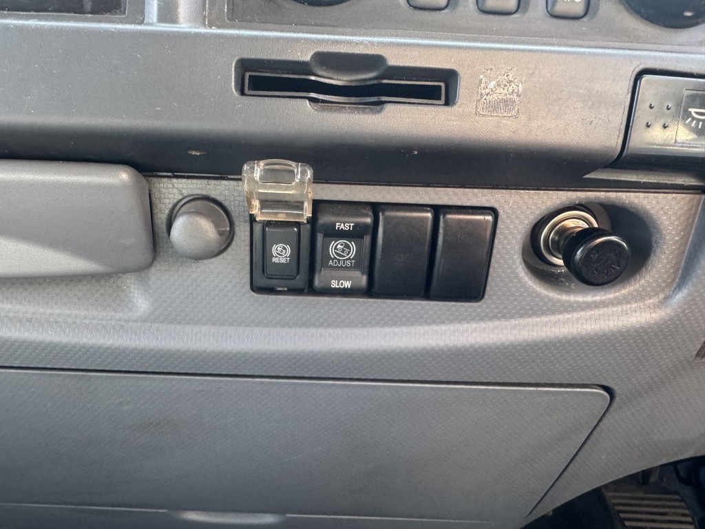 ワイドエアサス東プレ低温サイドドア車検付|中古トラックの販売・買取・査定のアイナビ