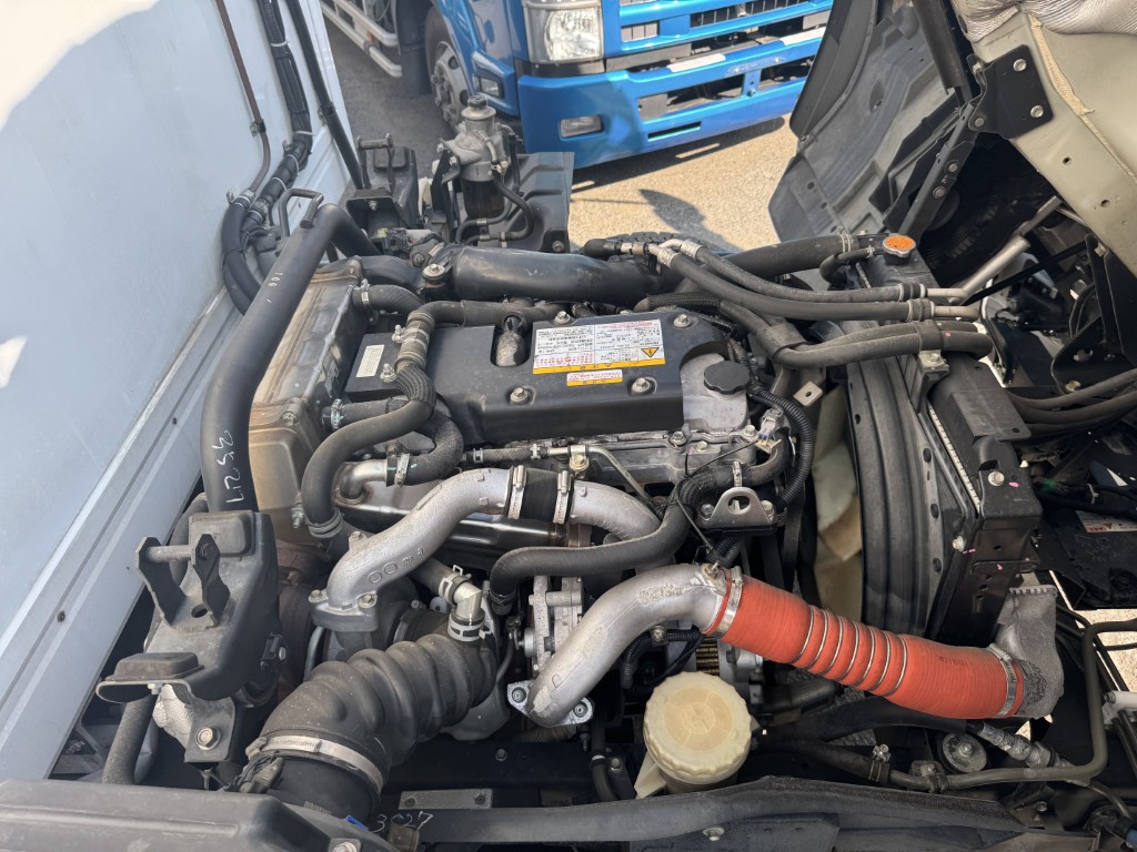 ワイドエアサス東プレ低温サイドドア車検付|中古トラックの販売・買取・査定のアイナビ