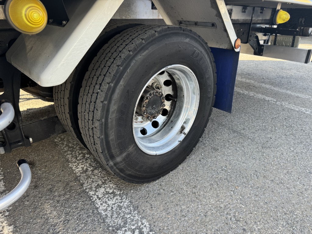 ワイドエアサス東プレ低温サイドドア車検付|中古トラックの販売・買取・査定のアイナビ