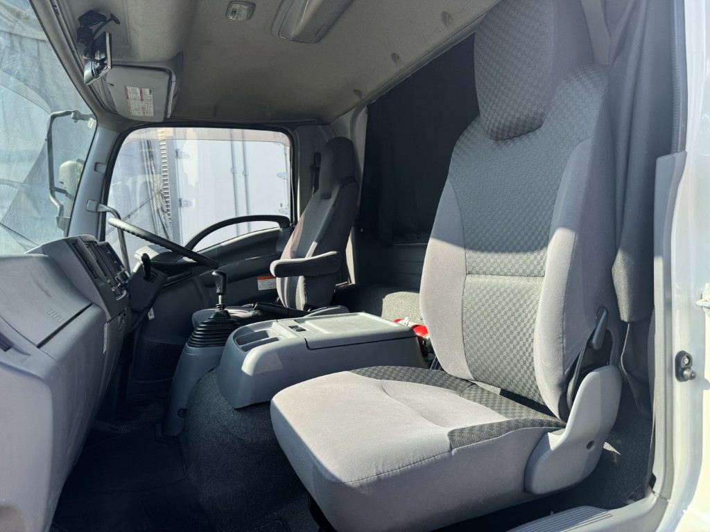 ワイドエアサス東プレ低温サイドドア車検付|中古トラックの販売・買取・査定のアイナビ