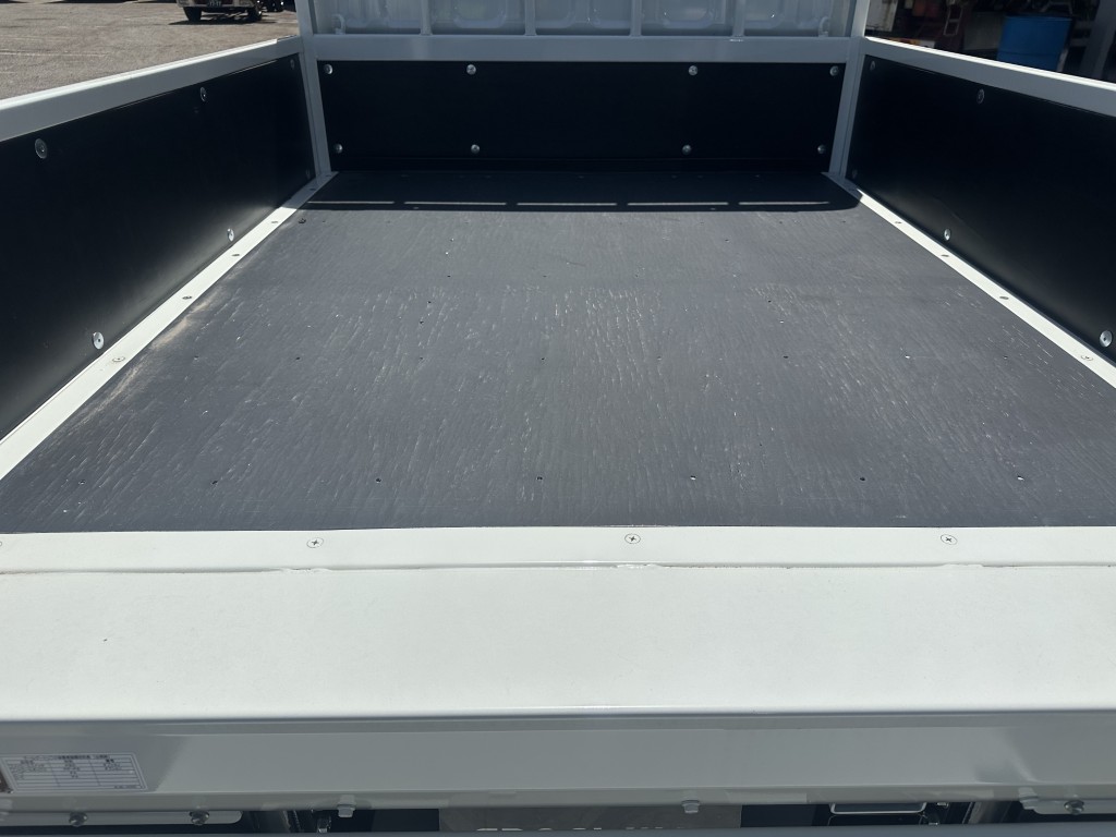 Wキャブ10尺パワーゲート未使用車|中古トラックの販売・買取・査定のアイナビ