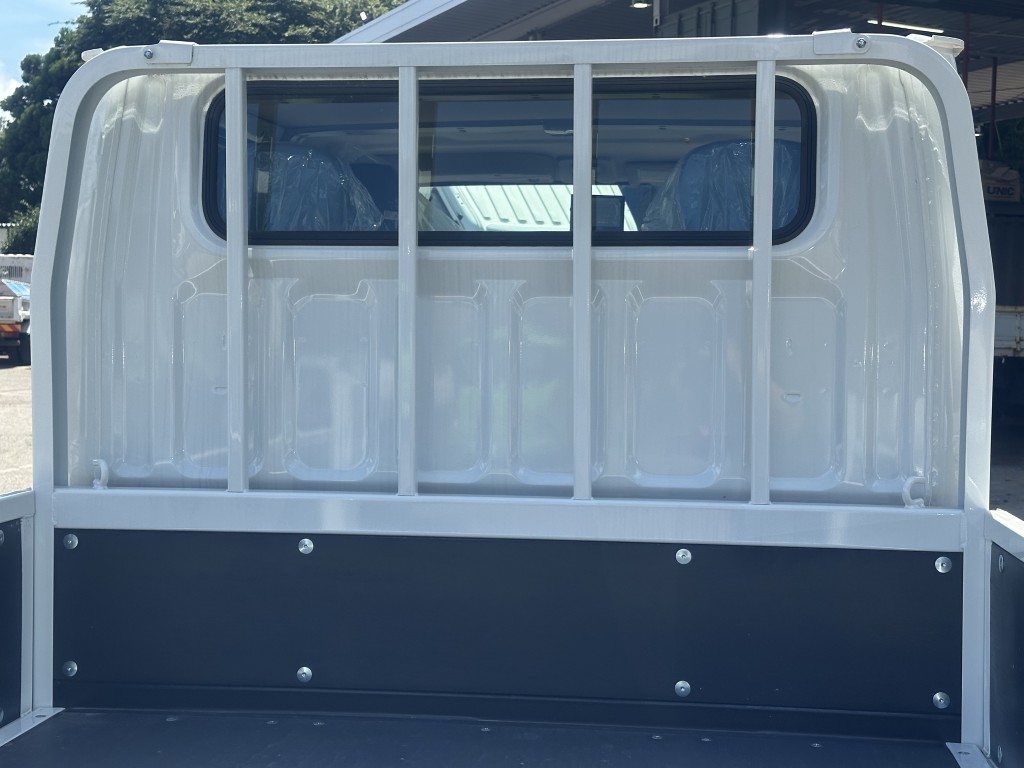 Wキャブ10尺パワーゲート未使用車|中古トラックの販売・買取・査定のアイナビ