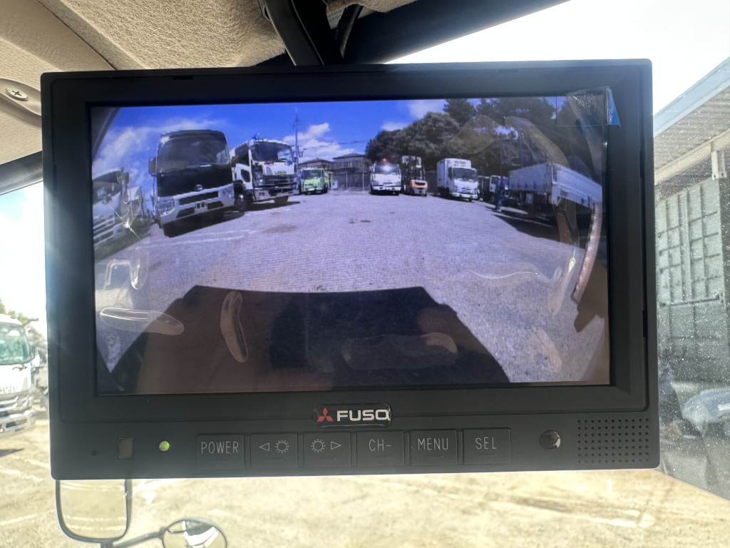 Wキャブ10尺パワーゲート未使用車|中古トラックの販売・買取・査定のアイナビ