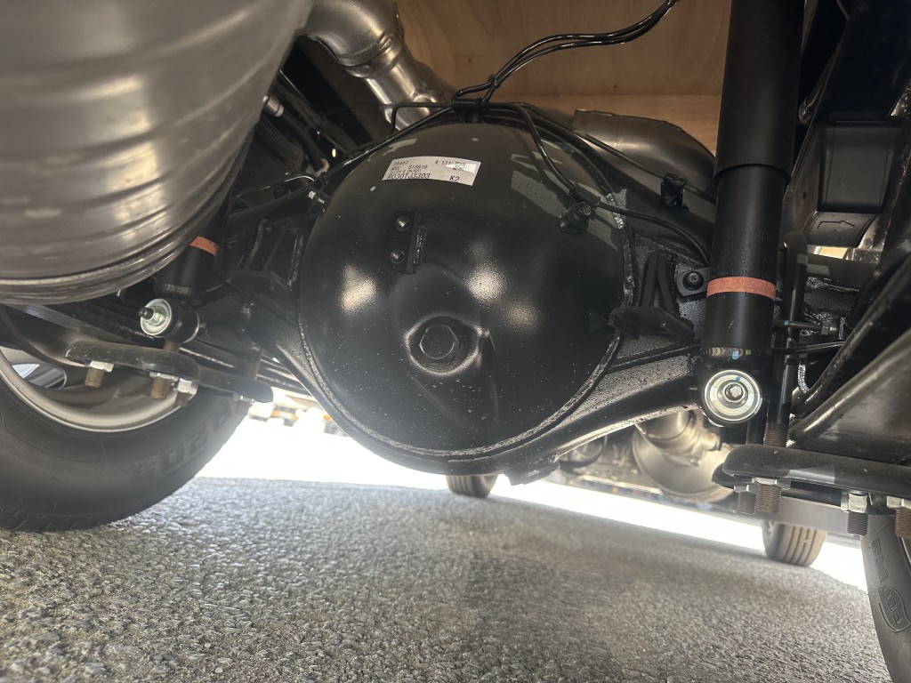 Wキャブ10尺パワーゲート未使用車|中古トラックの販売・買取・査定のアイナビ