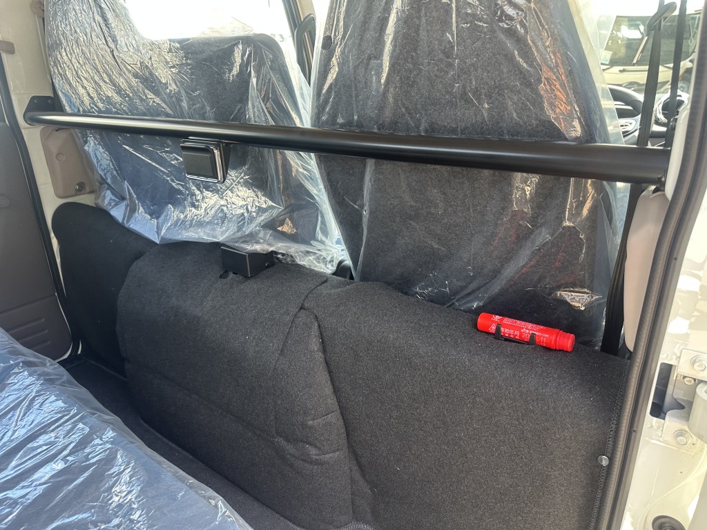 Wキャブ10尺パワーゲート未使用車|中古トラックの販売・買取・査定のアイナビ