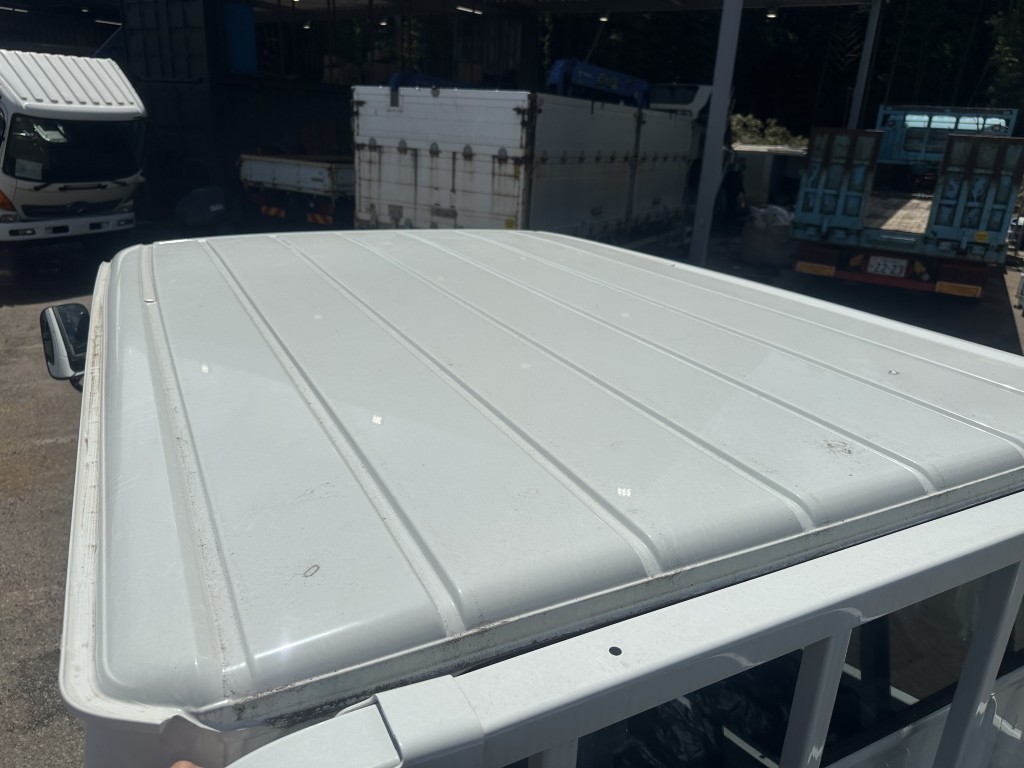 Wキャブ10尺パワーゲート未使用車|中古トラックの販売・買取・査定のアイナビ