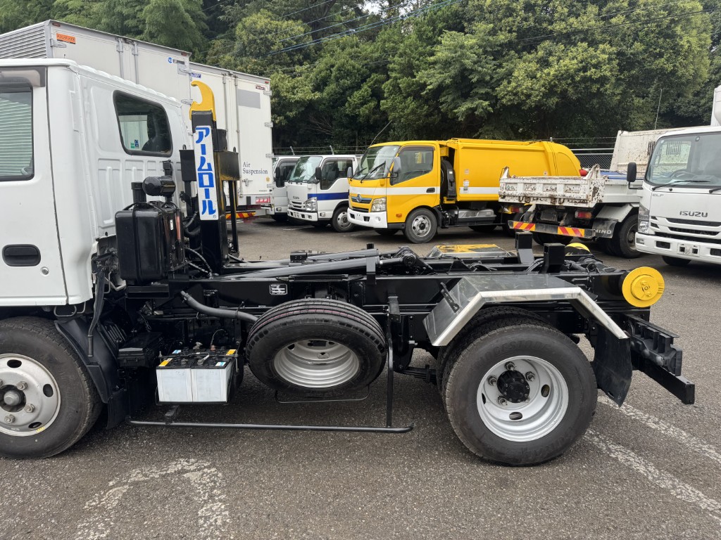 新明和アームロールツインホイスト車検付|中古トラックの販売・買取・査定のアイナビ