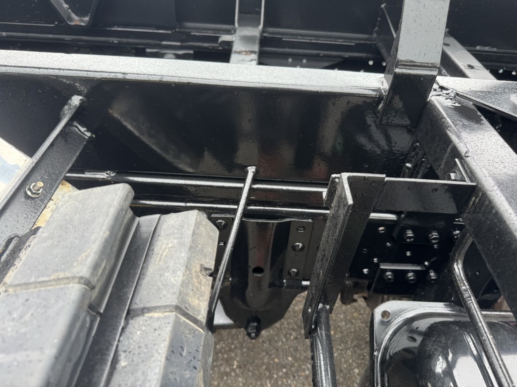 新明和アームロールツインホイスト車検付|中古トラックの販売・買取・査定のアイナビ