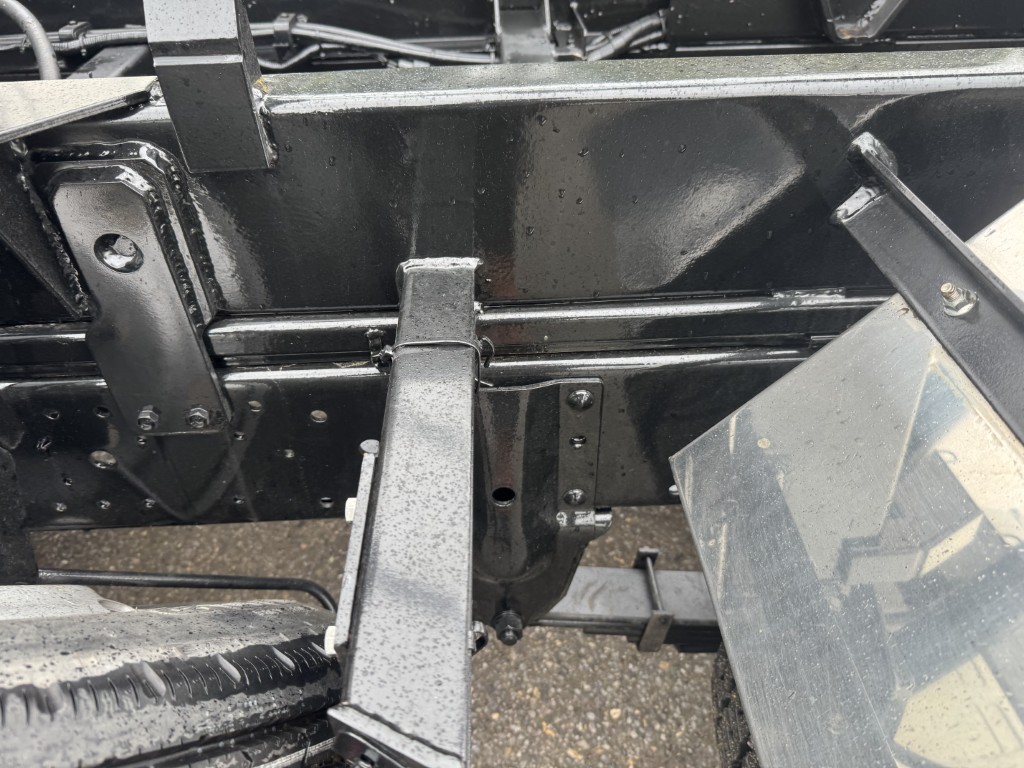 新明和アームロールツインホイスト車検付|中古トラックの販売・買取・査定のアイナビ