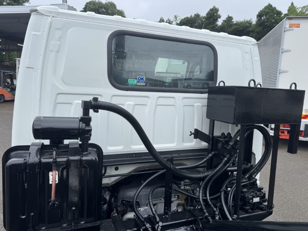 新明和アームロールツインホイスト車検付|中古トラックの販売・買取・査定のアイナビ