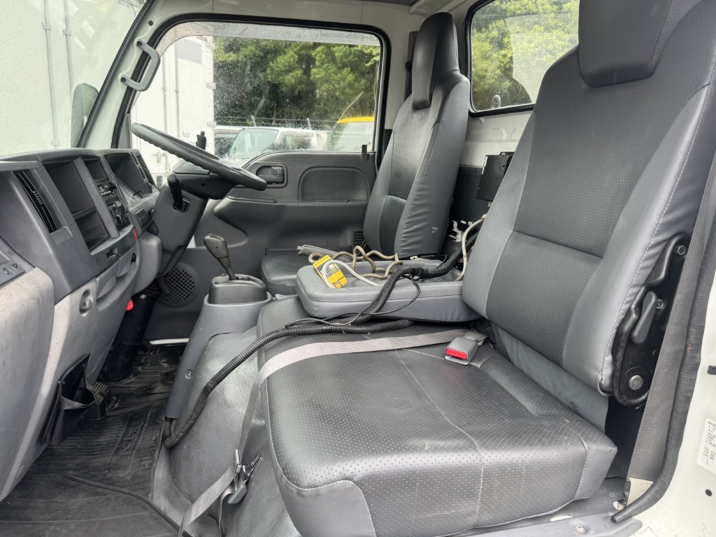 新明和アームロールツインホイスト車検付|中古トラックの販売・買取・査定のアイナビ