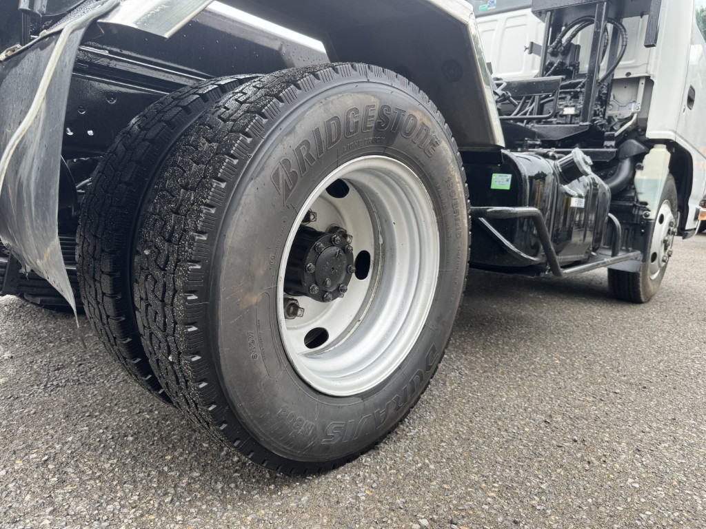 新明和アームロールツインホイスト車検付|中古トラックの販売・買取・査定のアイナビ