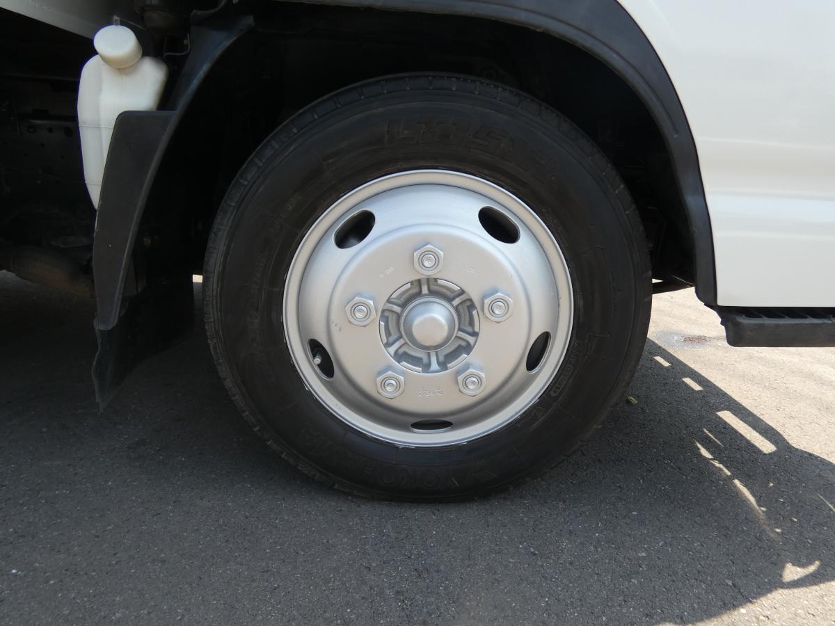 H21 エルフ 3トン ダンプ 6速MT メッキパーツ 250821|中古トラックの販売・買取・査定のアイナビ