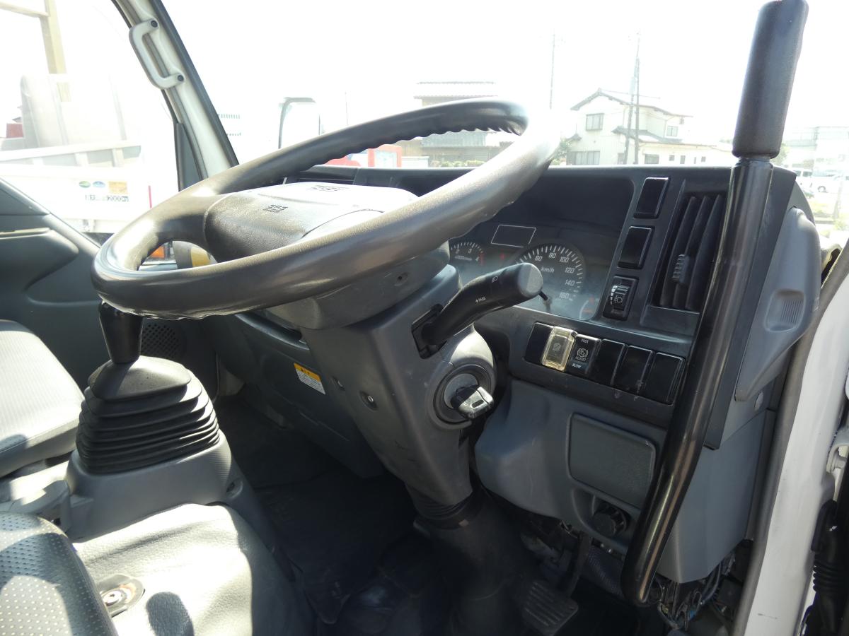 H21 エルフ 3トン ダンプ 6速MT メッキパーツ 250821|中古トラックの販売・買取・査定のアイナビ