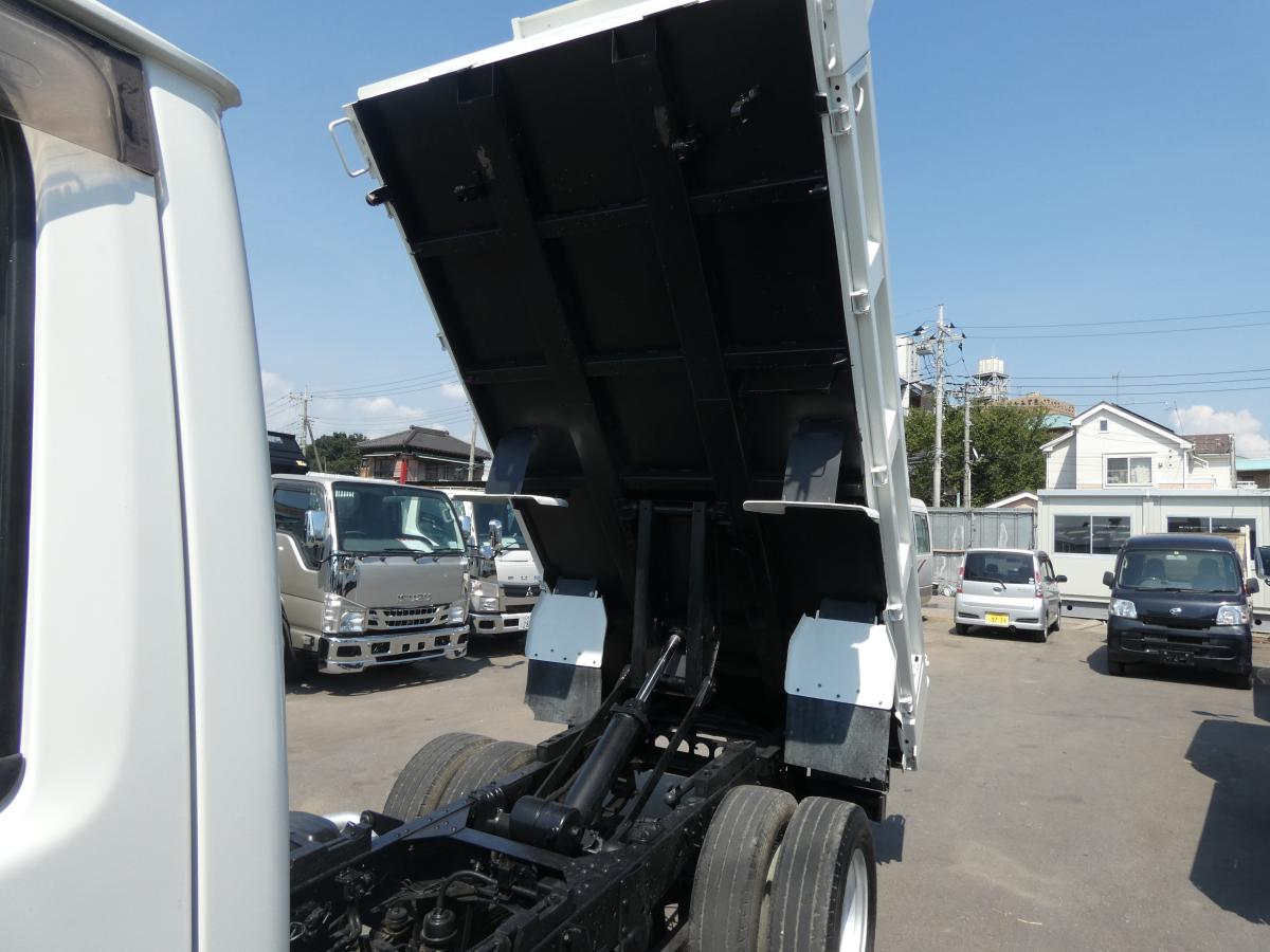 H21 エルフ 3トン ダンプ 6速MT メッキパーツ 250821|中古トラックの販売・買取・査定のアイナビ