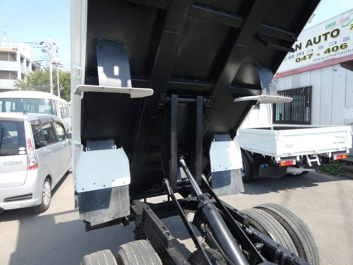 H21 エルフ 3トン ダンプ 6速MT メッキパーツ 250821|中古トラックの販売・買取・査定のアイナビ