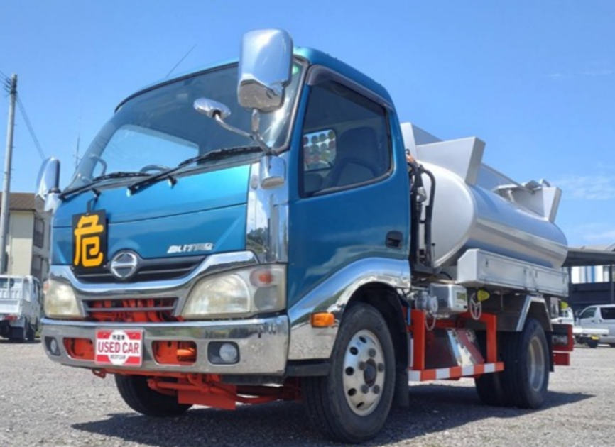 日野自動車デュトロタンクローリー 1層3KL 消防書類有り|中古トラックの販売・買取・査定のアイナビ