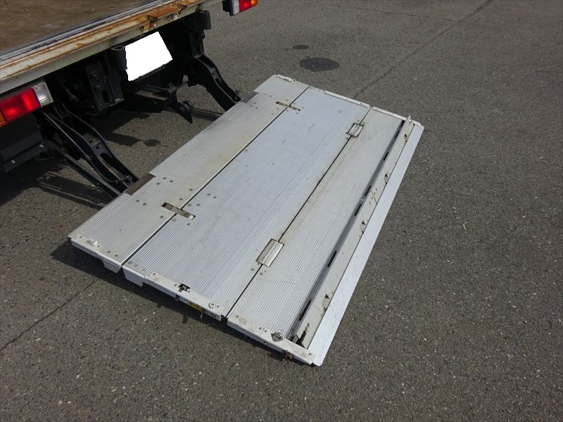 バン ワイド 格納ゲート|中古トラックの販売・買取・査定のアイナビ