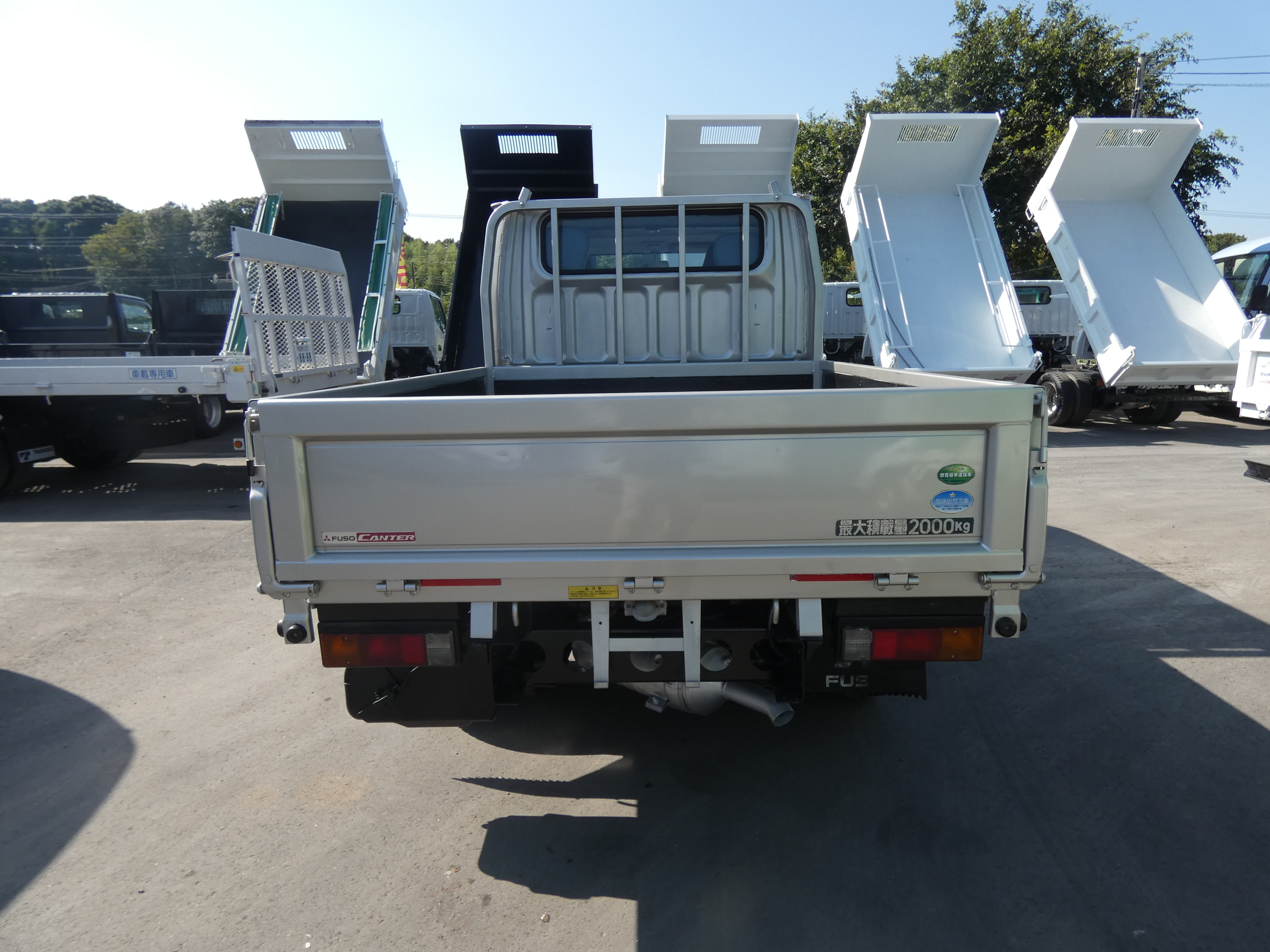 キャンター　Wキャブ　250826|中古トラックの販売・買取・査定のアイナビ