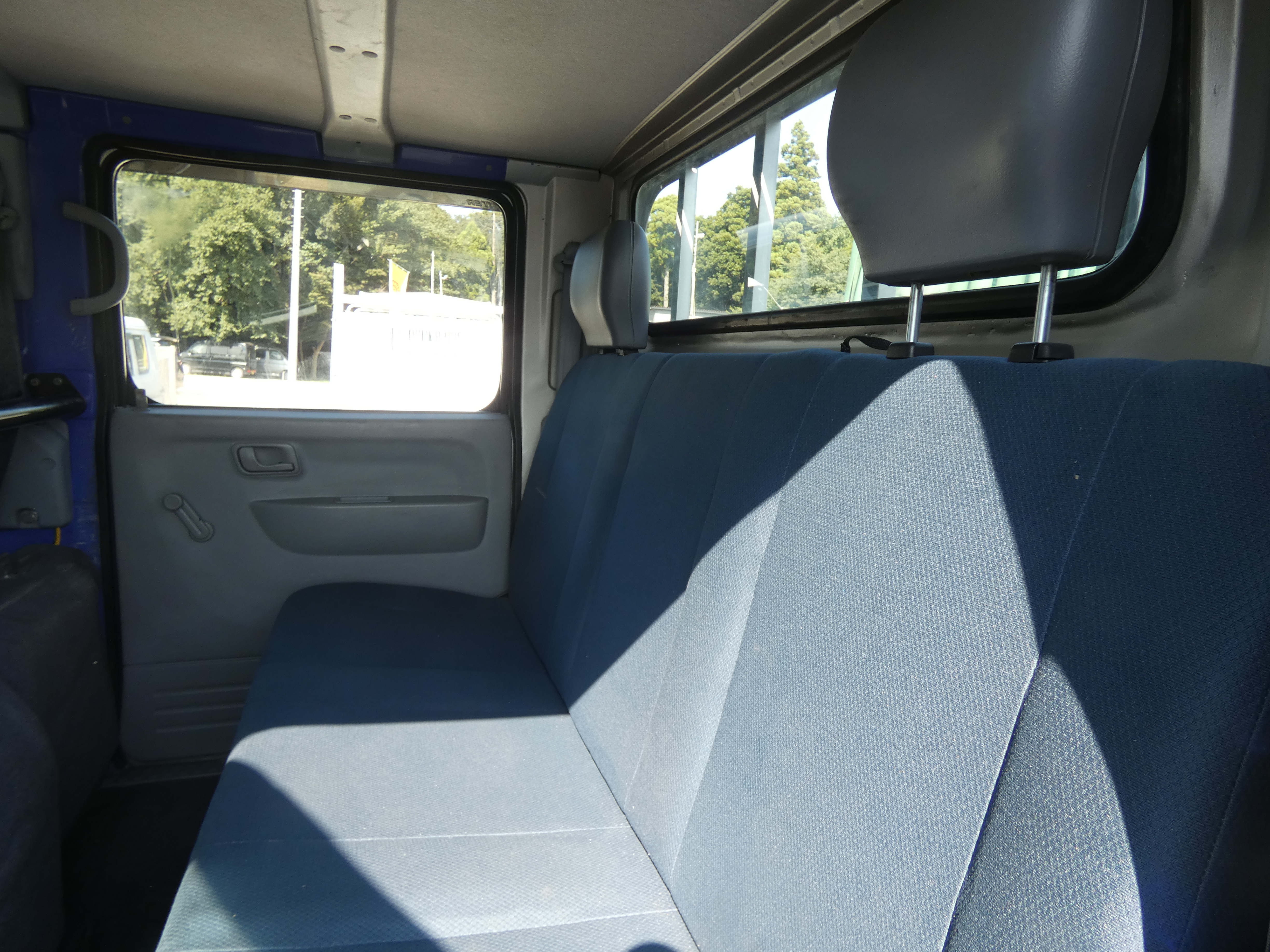 キャンター　Wキャブ　250826|中古トラックの販売・買取・査定のアイナビ