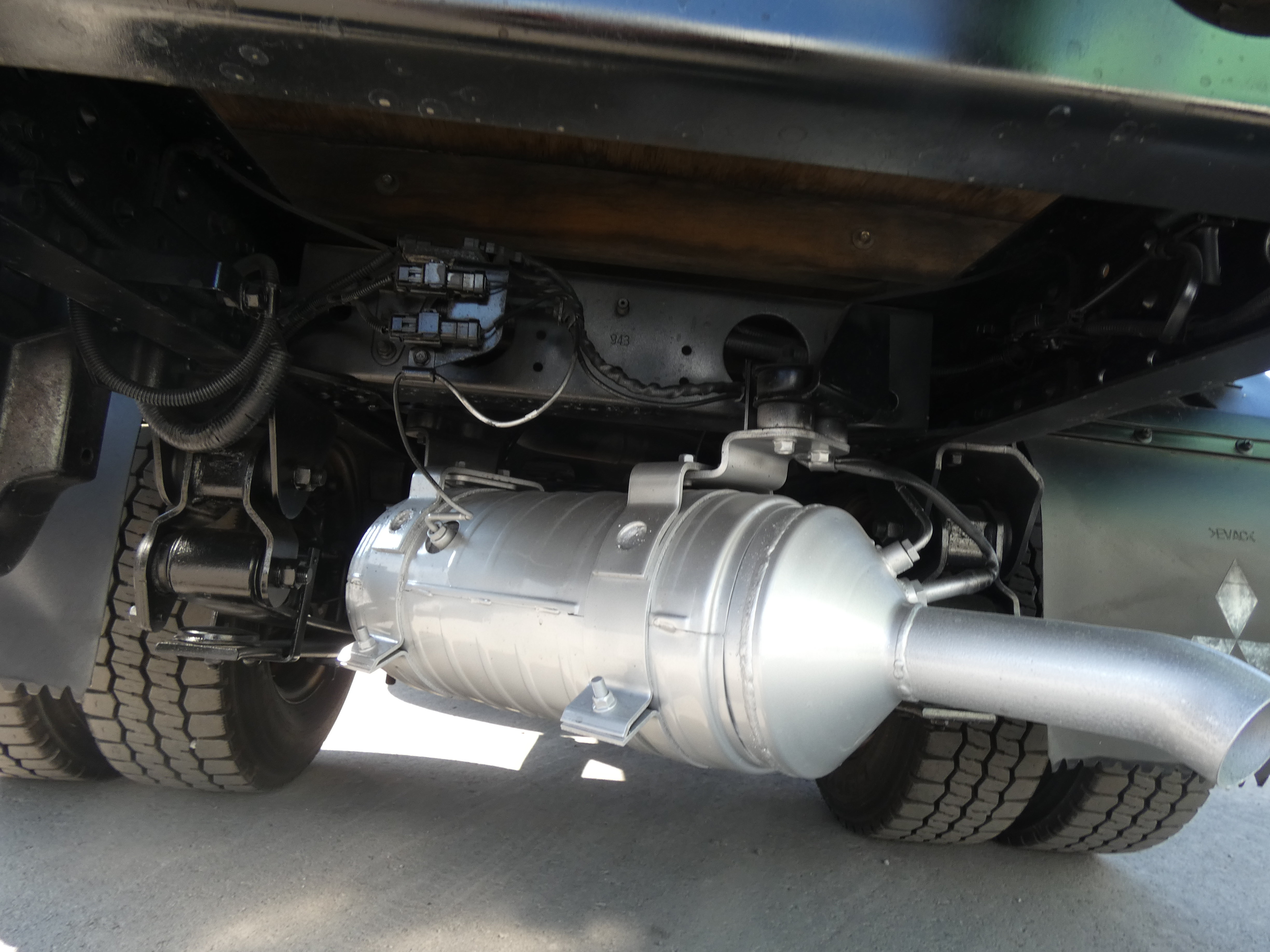 キャンター　Wキャブ　250826|中古トラックの販売・買取・査定のアイナビ