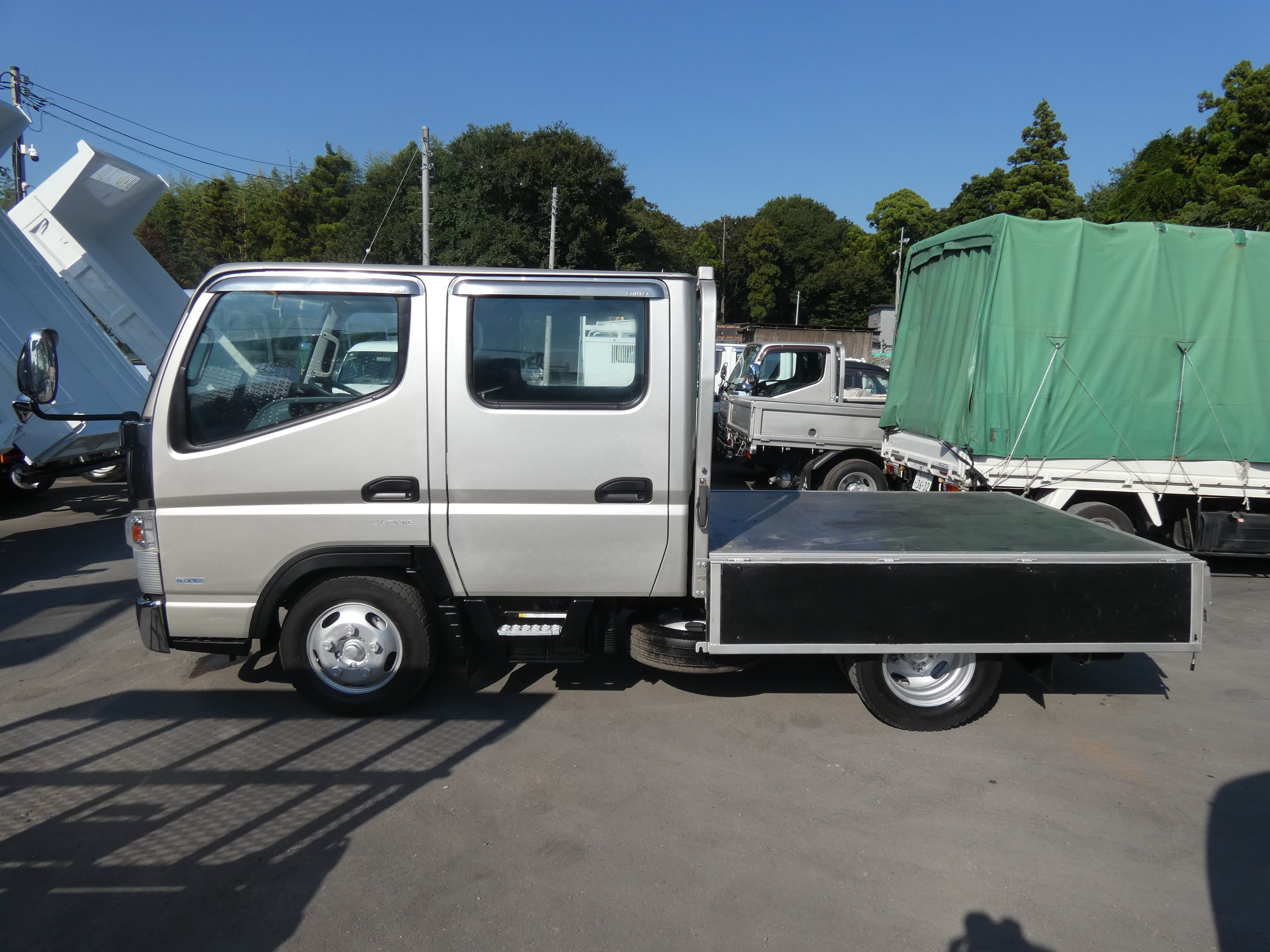 キャンター　Wキャブ　250826|中古トラックの販売・買取・査定のアイナビ