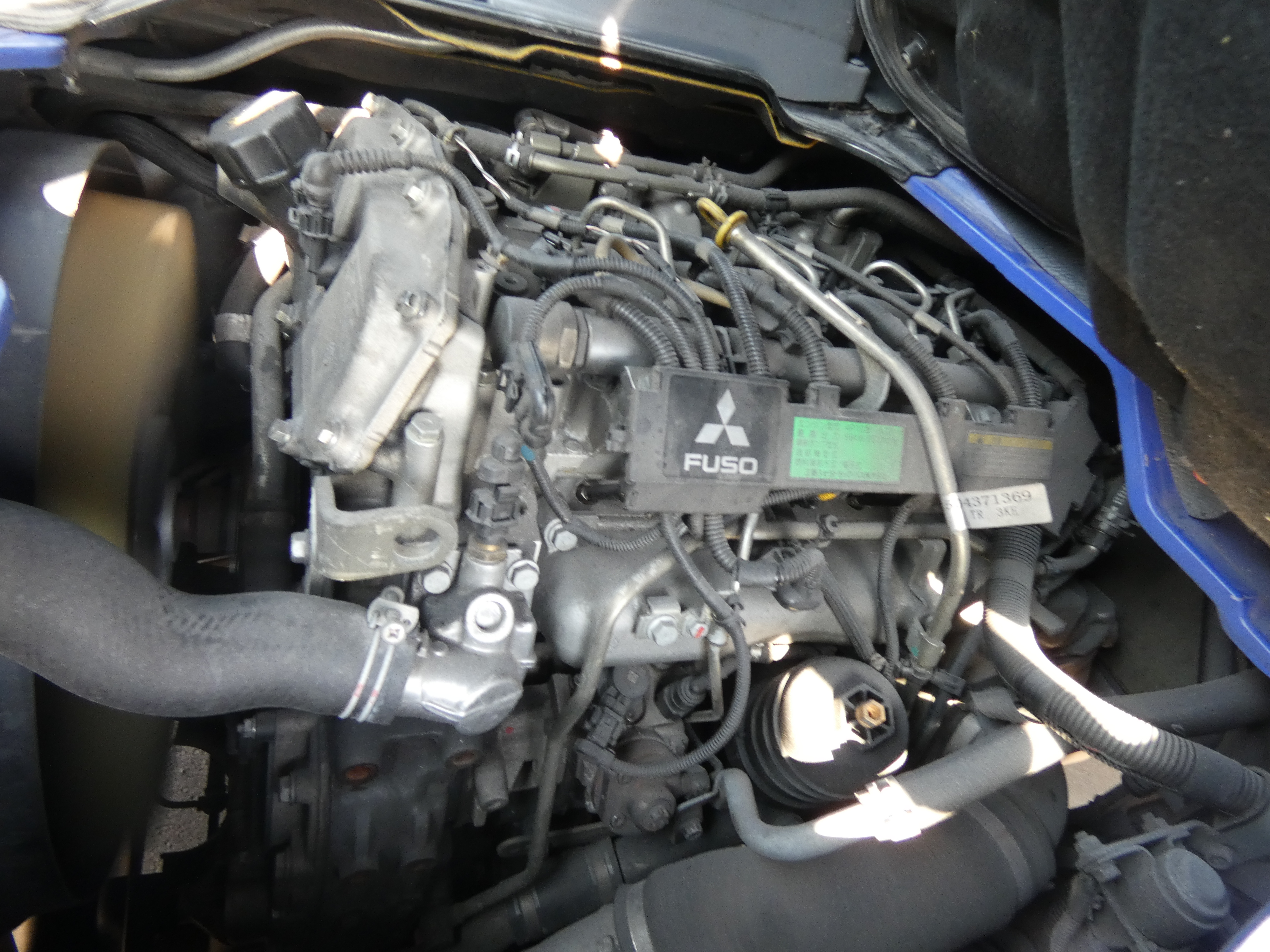 キャンター　Wキャブ　250826|中古トラックの販売・買取・査定のアイナビ