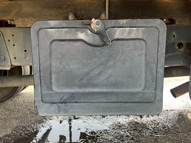 車検付★5段ラジコン★ワイド×超ロング★3トン積載★TADANO|中古トラックの販売・買取・査定のアイナビ