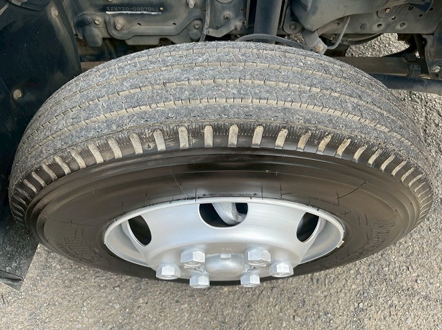 車検付★5段ラジコン★ワイド×超ロング★3トン積載★TADANO|中古トラックの販売・買取・査定のアイナビ