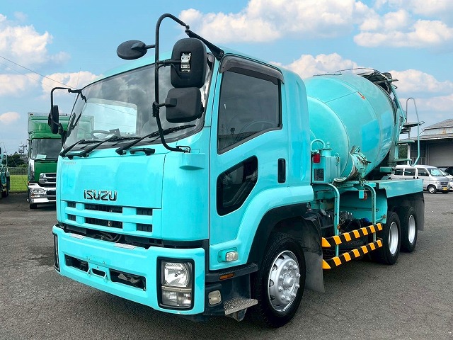 増トン車★3軸2デフ★11トン積載★KYB製・8.9立米★ワンオーナー|中古トラックの販売・買取・査定のアイナビ