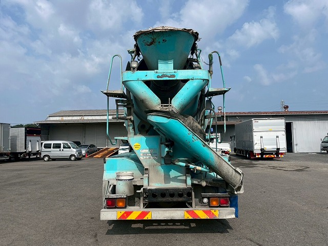 増トン車★3軸2デフ★11トン積載★KYB製・8.9立米★ワンオーナー|中古トラックの販売・買取・査定のアイナビ