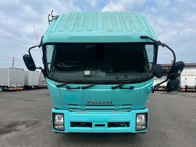 増トン車★3軸2デフ★11トン積載★KYB製・8.9立米★ワンオーナー|中古トラックの販売・買取・査定のアイナビ