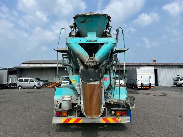 増トン車★3軸2デフ★11トン積載★KYB製・8.9立米★ワンオーナー|中古トラックの販売・買取・査定のアイナビ