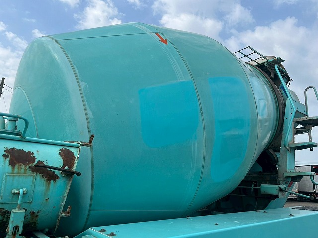 増トン車★3軸2デフ★11トン積載★KYB製・8.9立米★ワンオーナー|中古トラックの販売・買取・査定のアイナビ