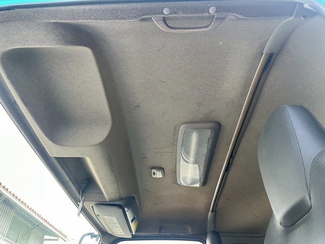 増トン車★3軸2デフ★11トン積載★KYB製・8.9立米★ワンオーナー|中古トラックの販売・買取・査定のアイナビ