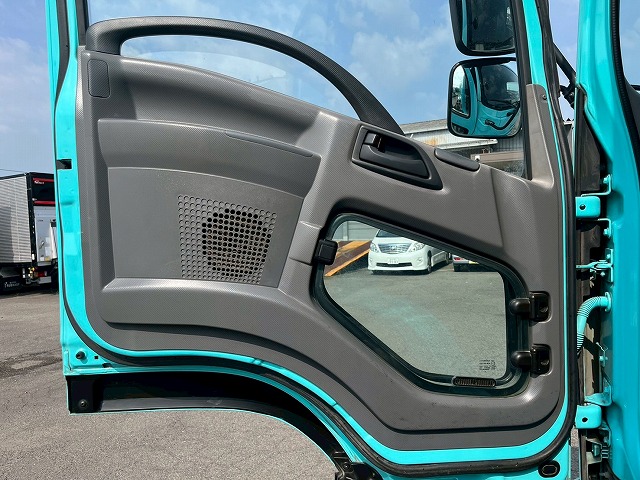 増トン車★3軸2デフ★11トン積載★KYB製・8.9立米★ワンオーナー|中古トラックの販売・買取・査定のアイナビ