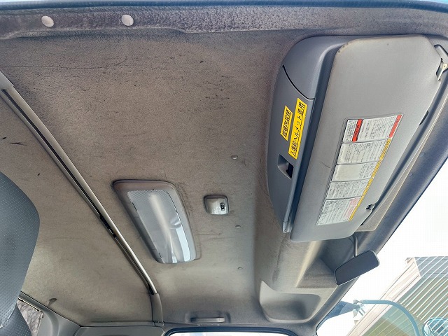 増トン車★3軸2デフ★11トン積載★KYB製・8.9立米★ワンオーナー|中古トラックの販売・買取・査定のアイナビ