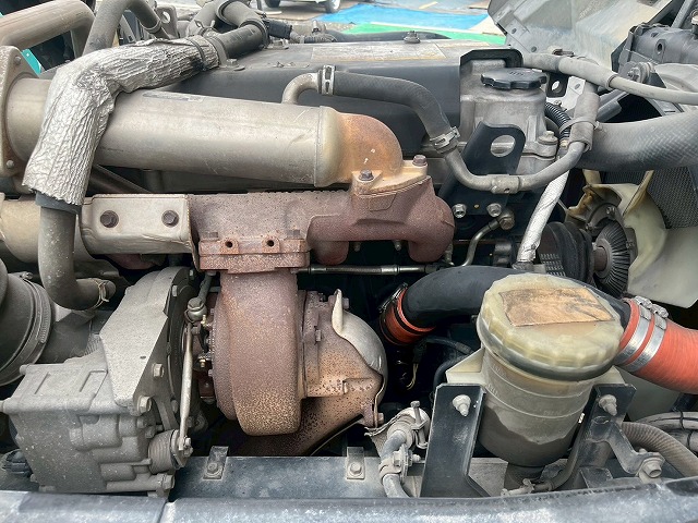 増トン車★3軸2デフ★11トン積載★KYB製・8.9立米★ワンオーナー|中古トラックの販売・買取・査定のアイナビ