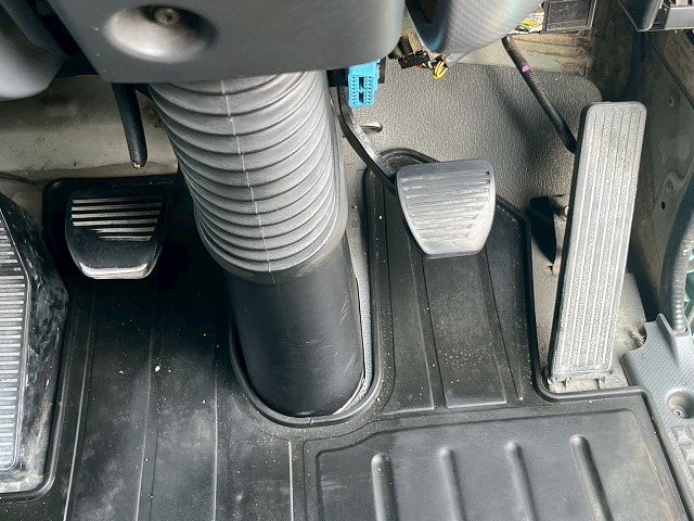 増トン車★3軸2デフ★11トン積載★KYB製・8.9立米★ワンオーナー|中古トラックの販売・買取・査定のアイナビ