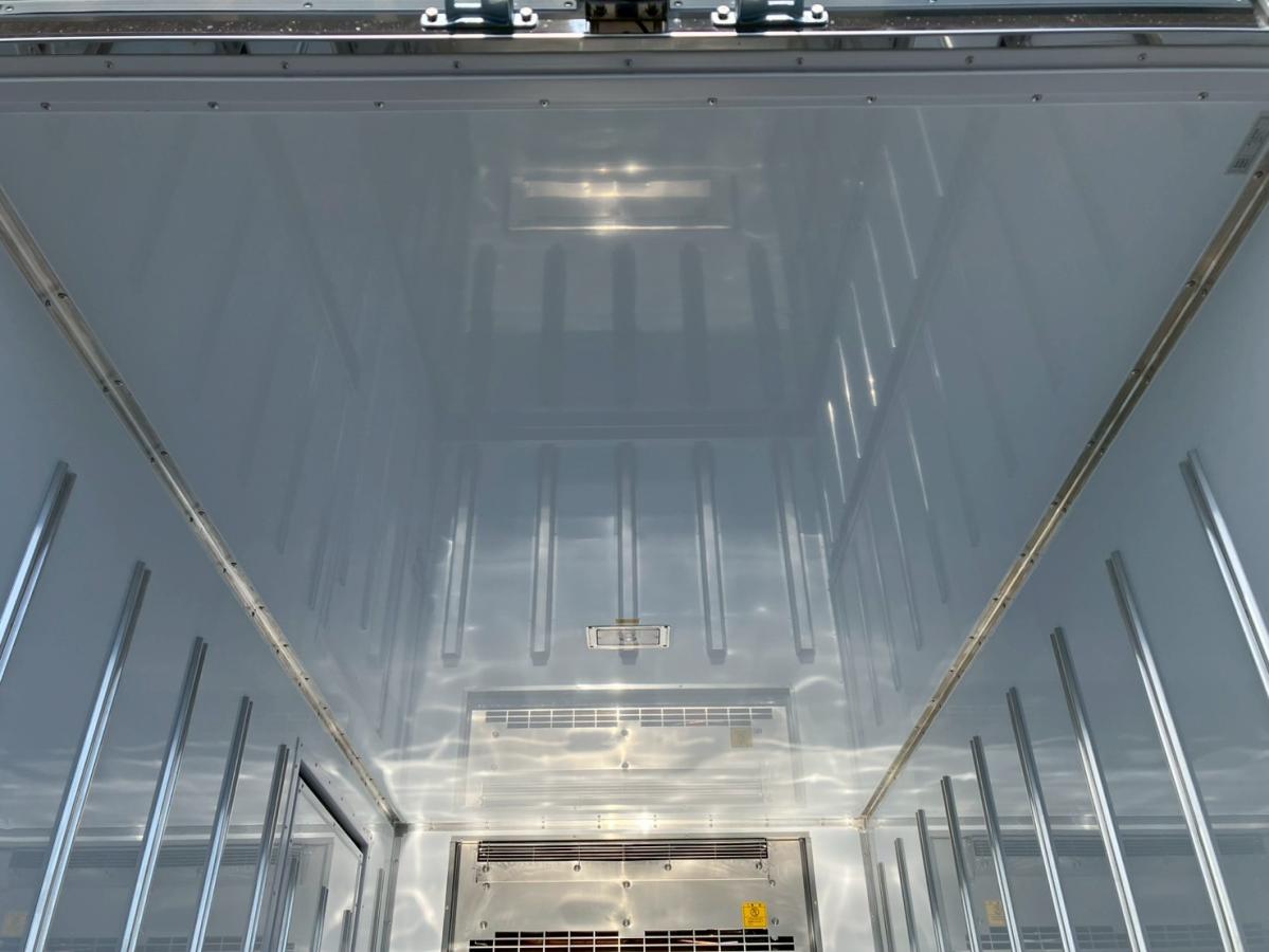 ☆未使用車 標準/10尺 低温-30℃設定 サイドガードアシス|中古トラックの販売・買取・査定のアイナビ