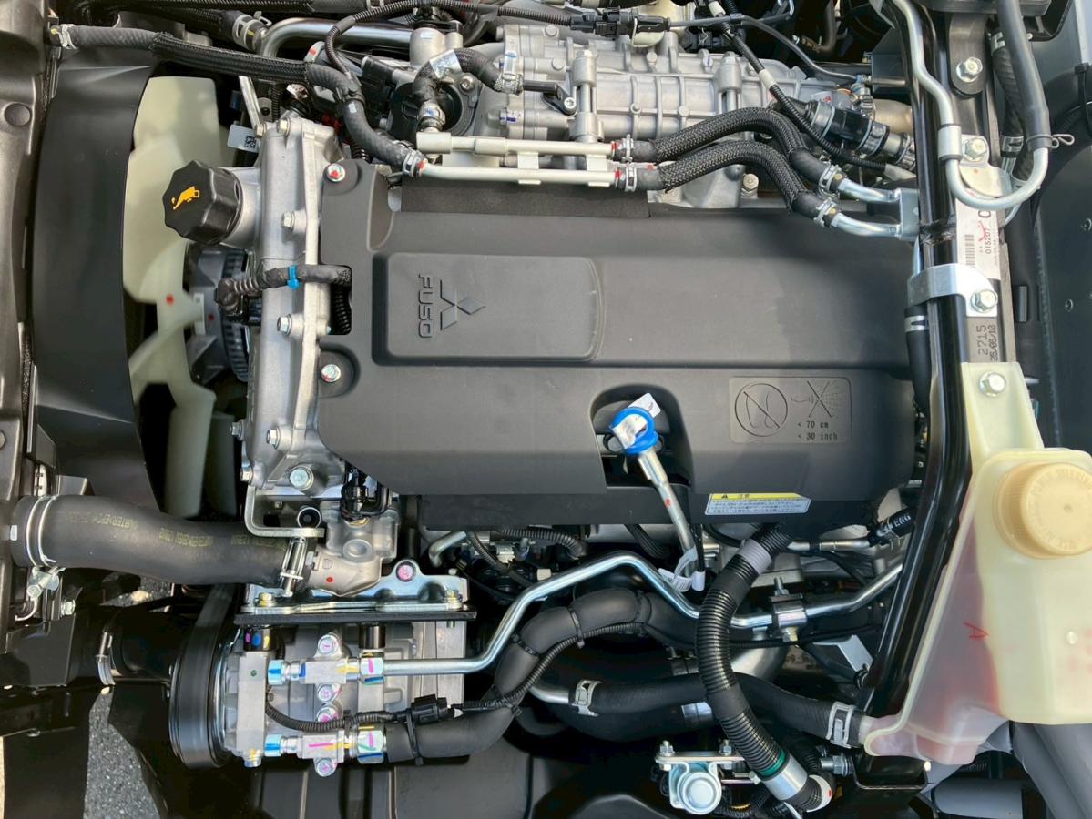 ☆未使用車 標準/10尺 低温-30℃設定 サイドガードアシス|中古トラックの販売・買取・査定のアイナビ