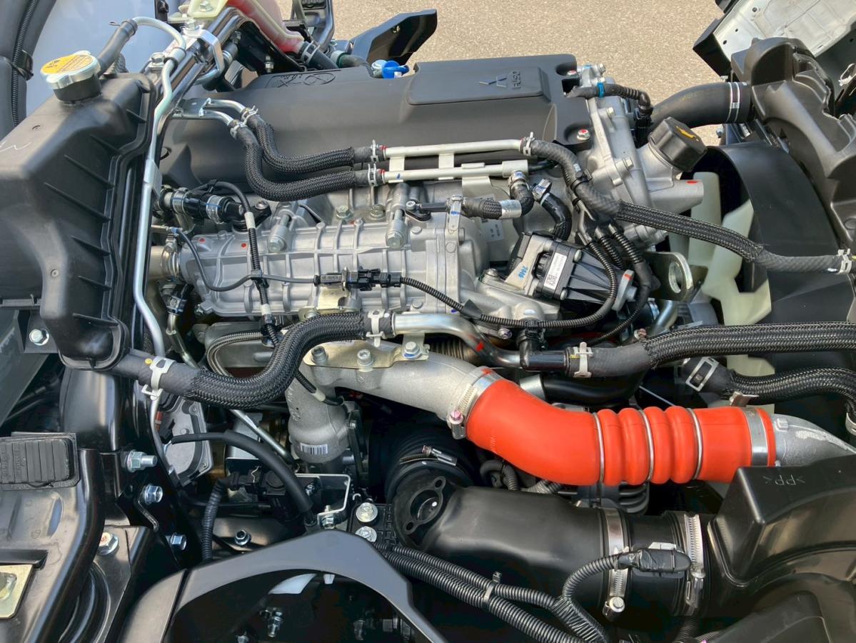 ☆未使用車 標準/10尺 低温-30℃設定 サイドガードアシス|中古トラックの販売・買取・査定のアイナビ