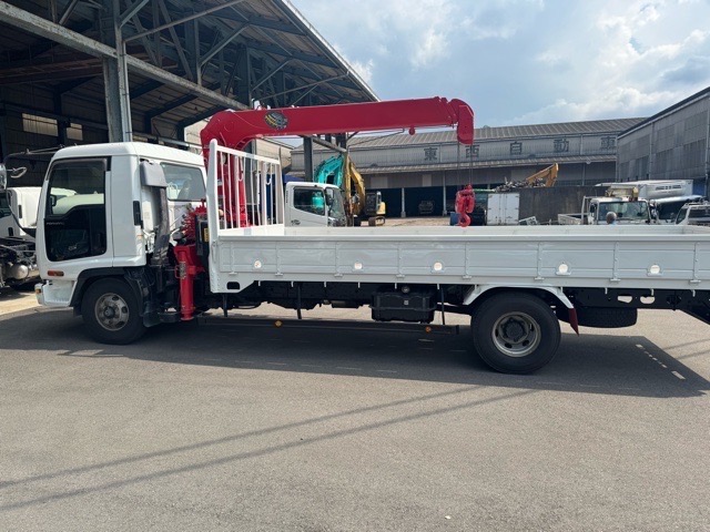 H18フォワード 2.9t3段クレーンラジコンフックイン|中古トラックの販売・買取・査定のアイナビ