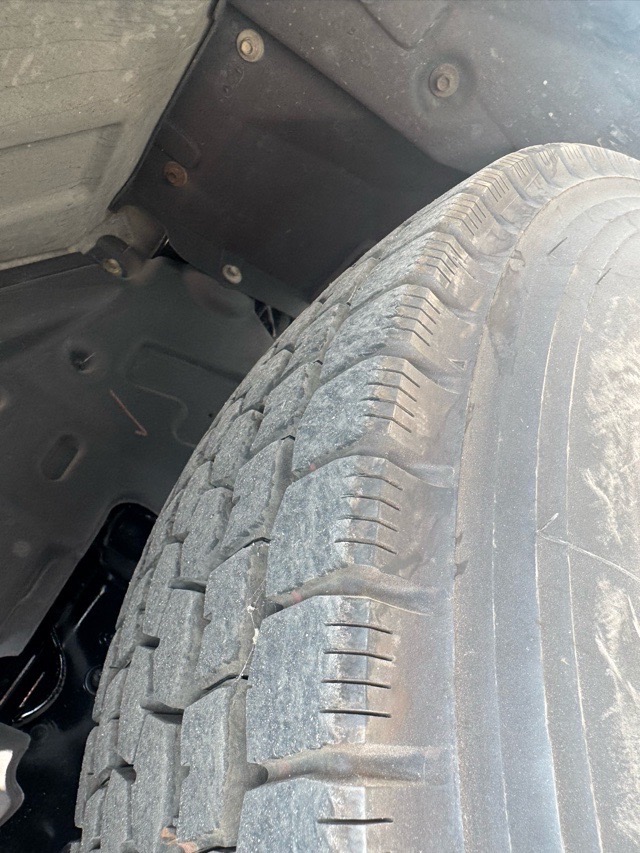 H18フォワード 2.9t3段クレーンラジコンフックイン|中古トラックの販売・買取・査定のアイナビ