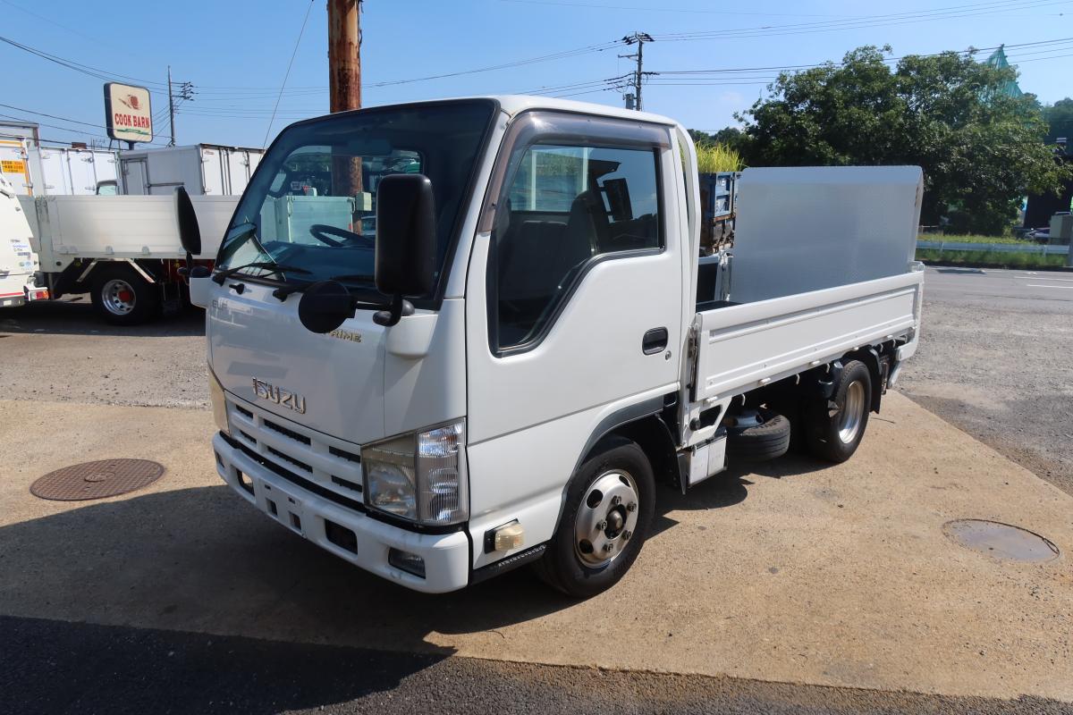 10尺平ボディー スイングゲート付き 積載2000kg|中古トラックの販売・買取・査定のアイナビ